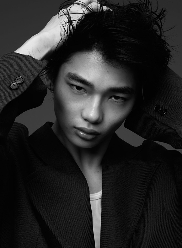 AKITSUGU TOMINAGA
